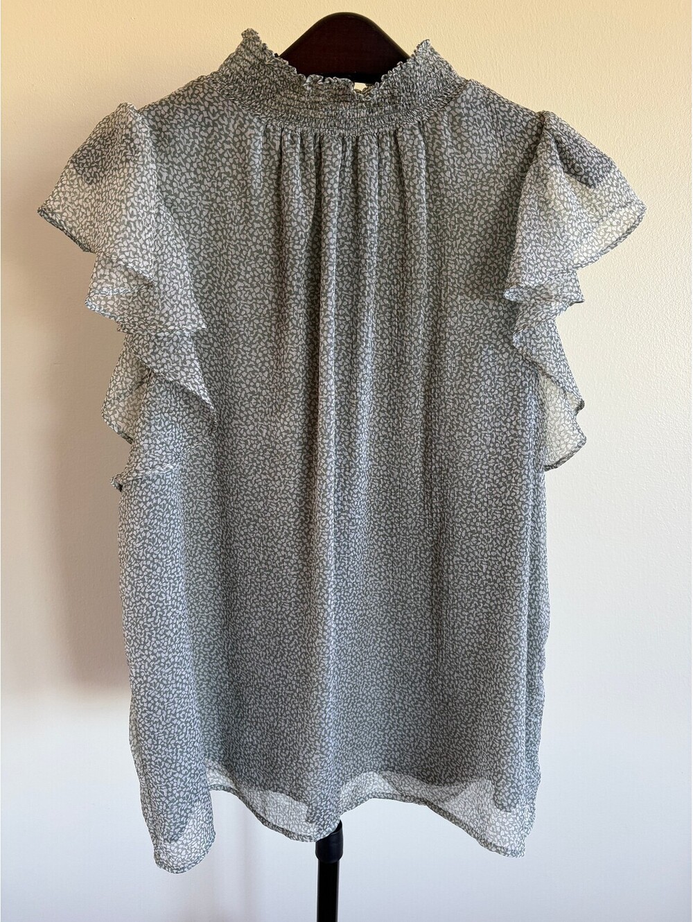 1 STATE Women’s Medium Gray Print Ruffle Sleeve Smocked Neck Blouse Sheer